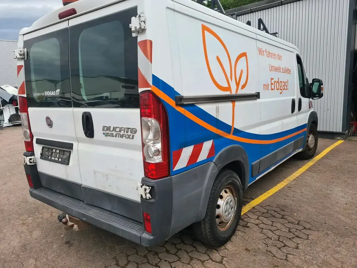 Gebraucht Fiat Ducato 135 PS (99 kW) 2013 Weiß Van