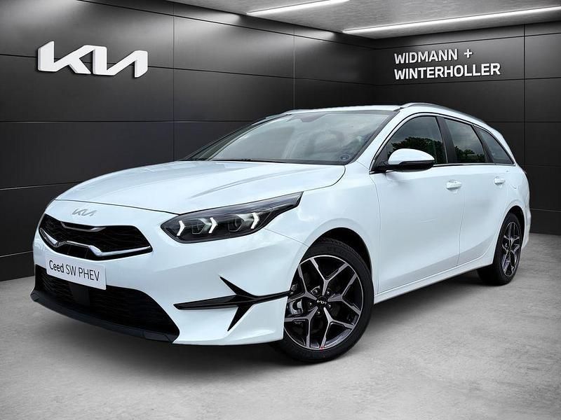 Weiß Neu 2025 Kia Ceed Sportswagon Kombi | 30.890 € (Teuer) - Bild 1/3