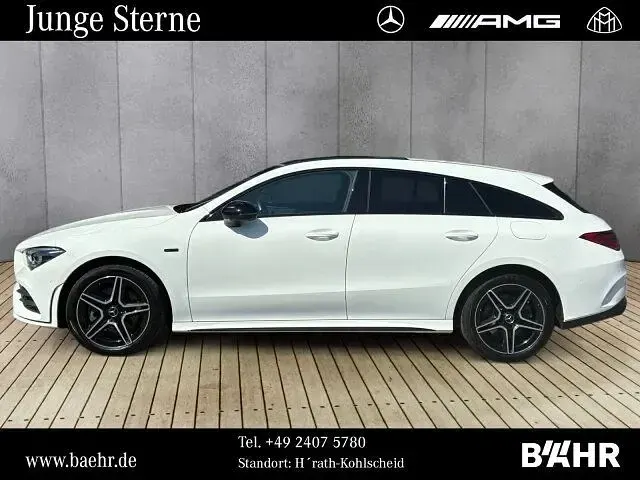 Gebraucht Mercedes CLA250e AMG 160 PS (117 kW) 2021 Unilack polarweiß Coupé