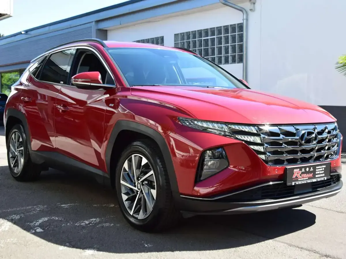 Gebraucht Hyundai Tucson Trend 136 PS (100 kW) 2021 Sunset red SUV