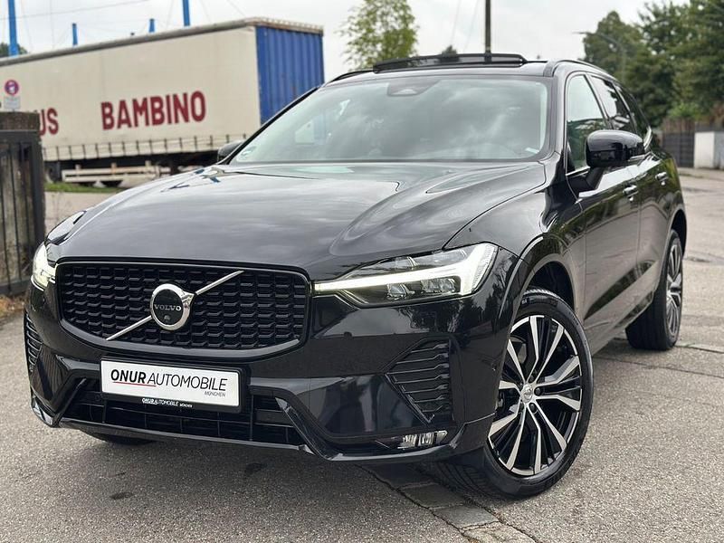 Gebraucht Volvo XC60 Ultimate 250 PS (183 kW) 2022 Onyx black (metallic) SUV