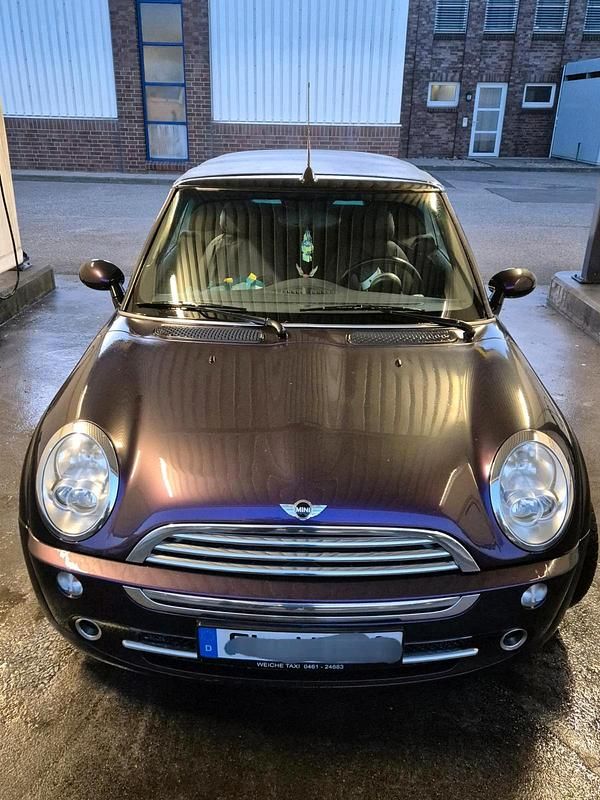 Rot Gebraucht 2006 Mini Cooper Cabriolet Cabrio | 4.200 € (Fairer Preis) - Bild 1/4