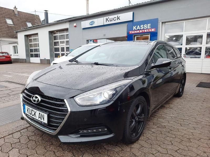 Gebraucht Hyundai i40 Premium 165 PS (121 kW) 2016 Schwarz Kombi