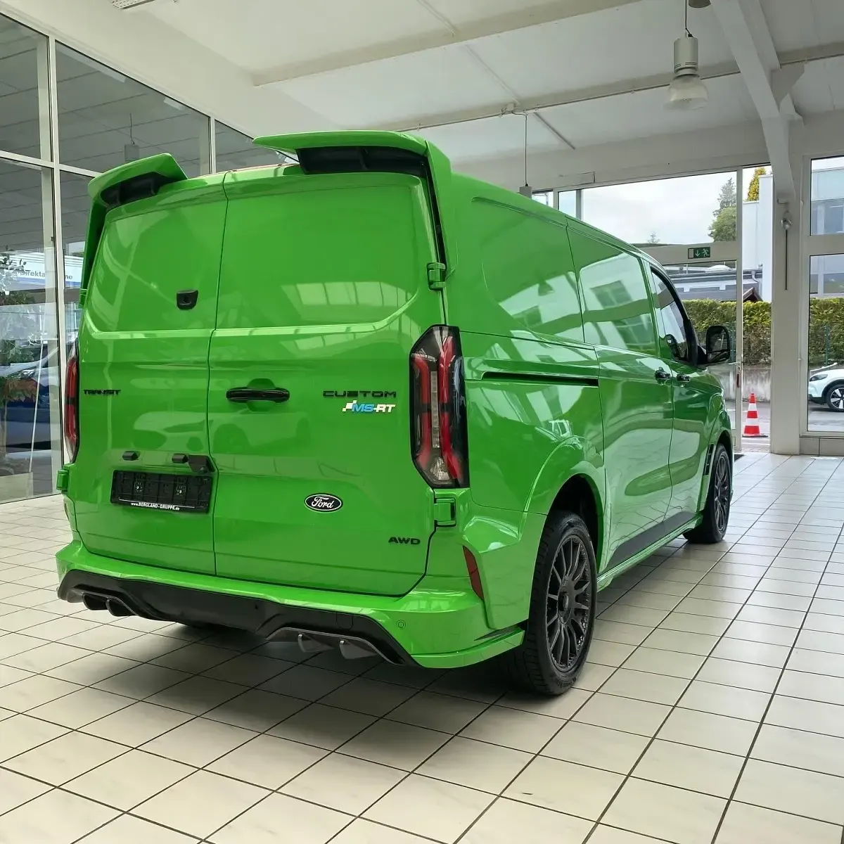 Neu Ford Transit Custom 170 PS (125 kW) 2025 Yellow green  (pstrp) grün Van