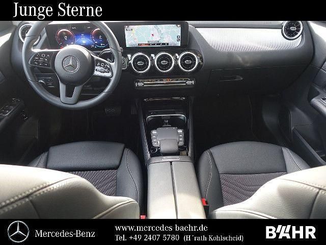 Gebraucht Mercedes GLA250 Style 218 PS (160 kW) 2022 SUV