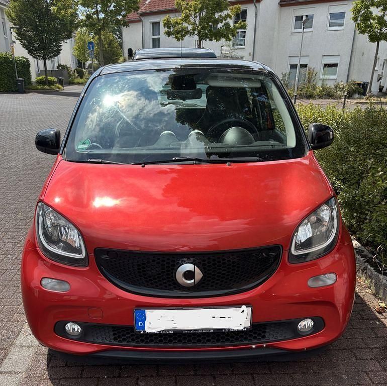 Rot Gebraucht 2015 Smart ForFour Passion Limousine | 7.100 € (Fairer Preis) - Bild 1/4