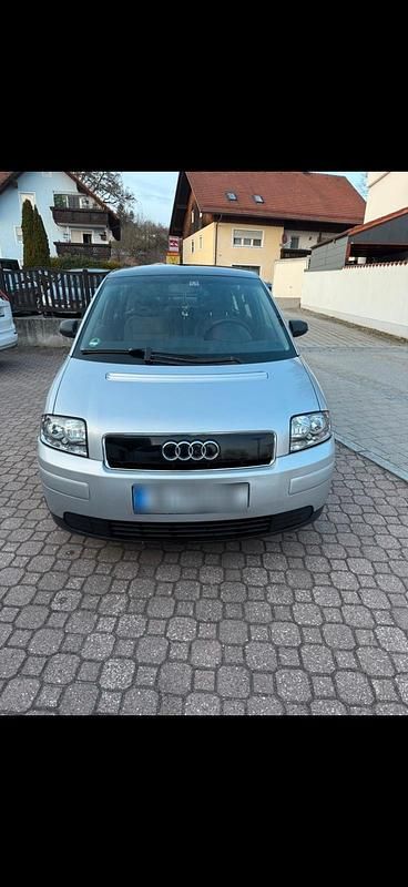 Second-hand Audi A2 75 CP (55 kW) 2001 Argintiu Hatchback