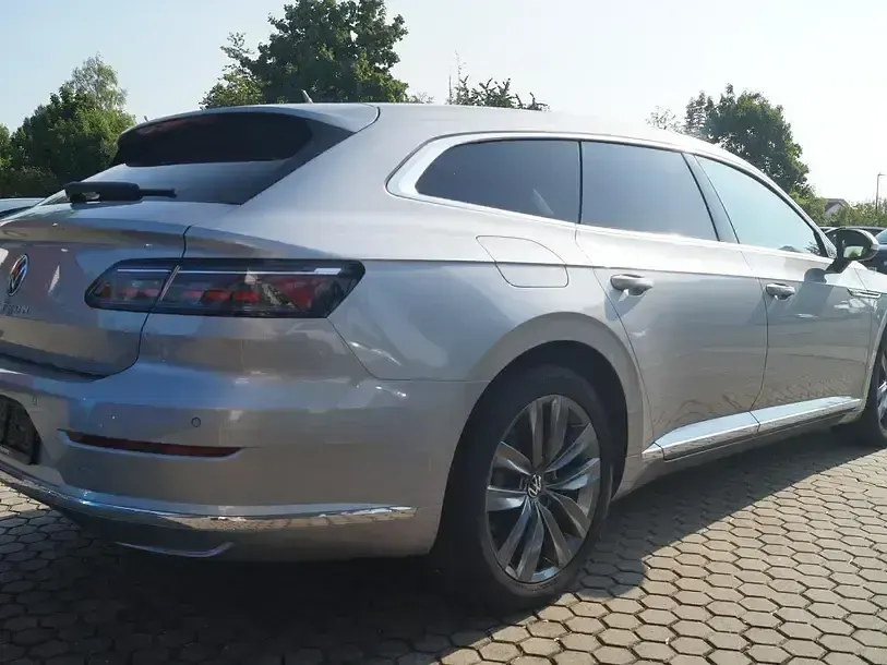Gebraucht VW Arteon Elegance 150 PS (110 kW) 2024 Silber Kombi