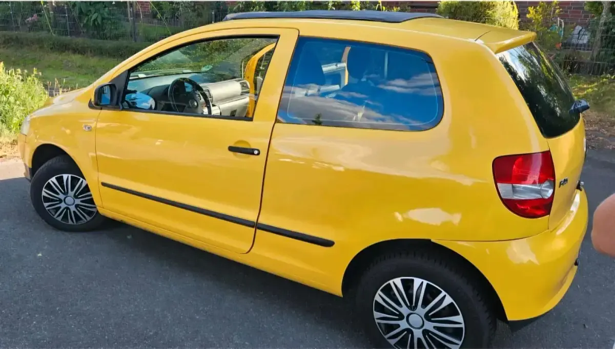 Usado VW Fox 55 CV (40 kW) 2007 Amarillo Utilitario
