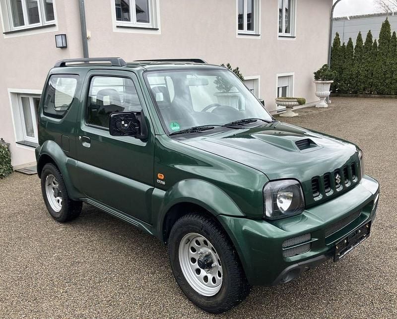 Gebraucht Suzuki Jimny 86 PS (63 kW) 2010 Grün SUV