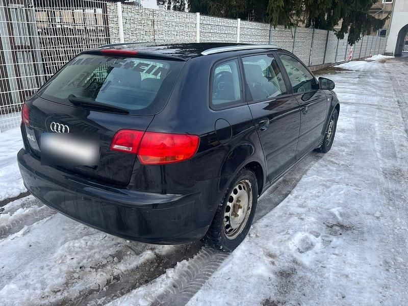 Gebraucht Audi A3 116 PS (85 kW) 2004 Schwarz Kleinwagen