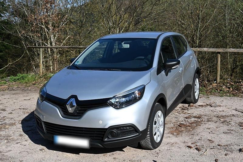 Gebraucht Renault Captur Life 90 PS (66 kW) 2017 Silber SUV
