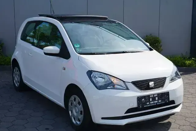 Używany Seat Mii Style 60 KM (44 kW) 2012 Biały Hatchback