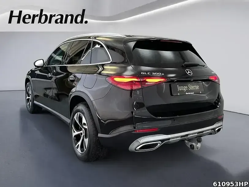 Gebraucht Mercedes GLC300e Avantgarde 313 PS (230 kW) 2025 Schwarz SUV
