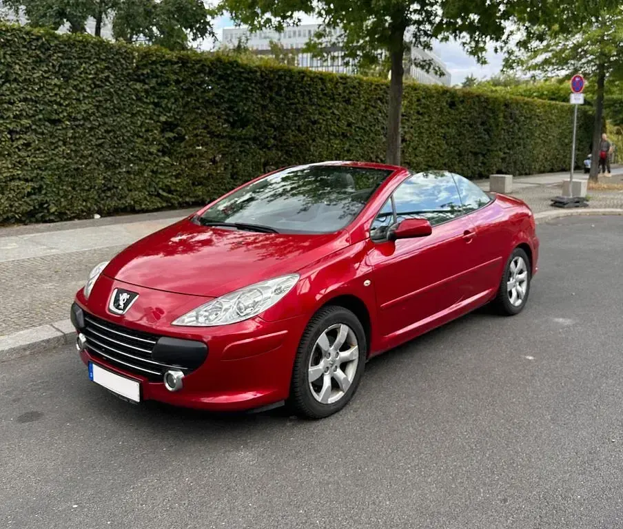 Gebraucht Peugeot 307 CC 140 PS (102 kW) 2007 Rot Cabrio