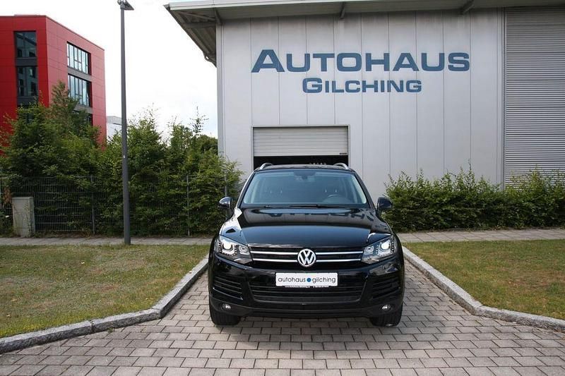 Schwarz Gebraucht 2011 VW Touareg SUV | 19.700 € (Etwas zu teuer) - Bild 1/4