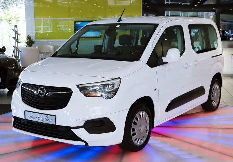 Jade weiss Gebraucht 2019 Opel Combo Life Edition Van / Kleinbus | 14.950 € (Teuer) - Bild 1/4
