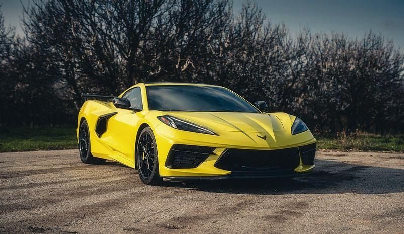 Gelb Gebraucht 2020 Corvette C8 | 86.700 € - Bild 1/4