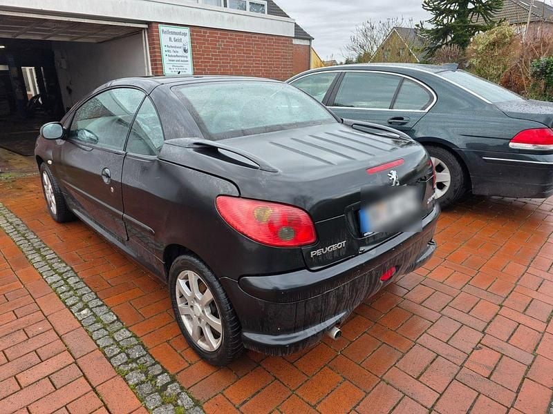 Gebraucht Peugeot 206 CC 109 PS (80 kW) 2007 Schwarz Cabrio