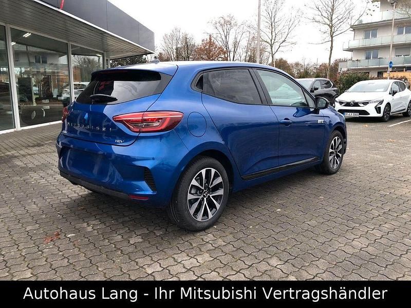 Neu Mitsubishi Colt Plus 143 PS (105 kW) 2025 Weiß Limousine