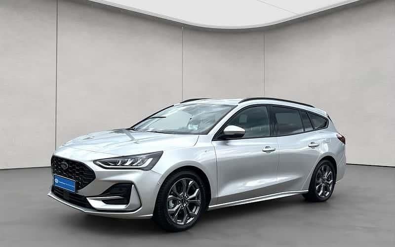 Silber Gebraucht 2024 Ford Focus ST-Line X Kombi | 24.970 € (Guter Preis) - Bild 1/4