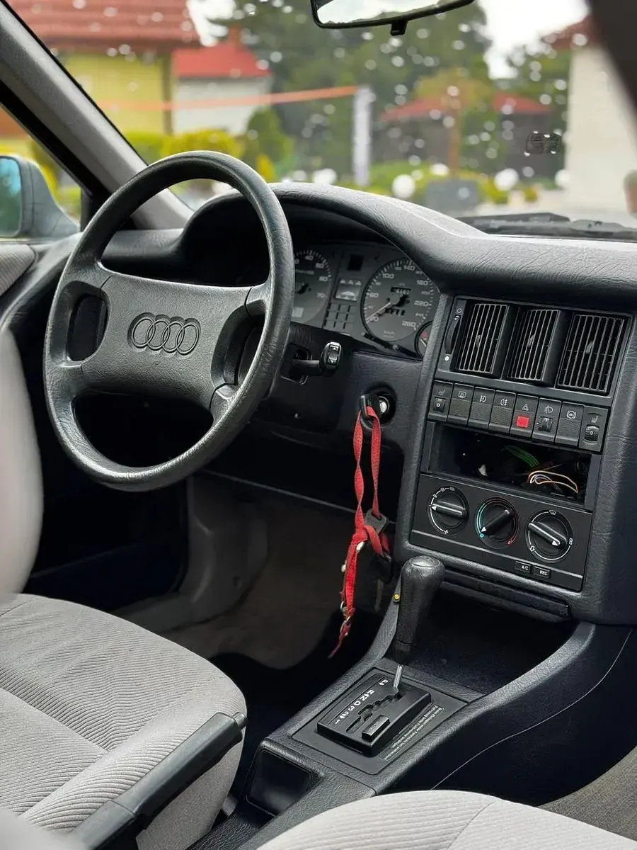 Gebraucht Audi 80 131 PS (96 kW) 1992 Silber Kombi