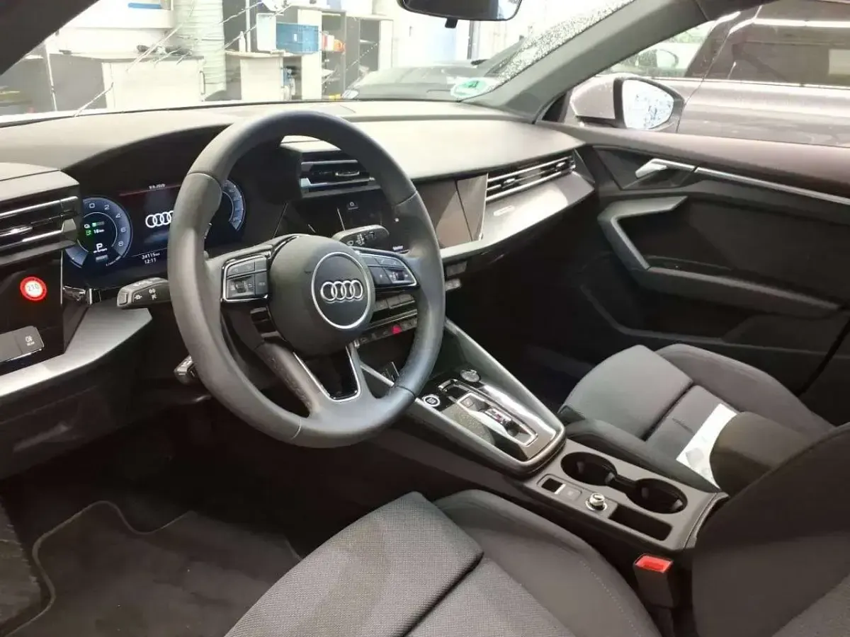 Gebraucht Audi A3 Advanced 204 PS (150 kW) 2025 Weiß Limousine