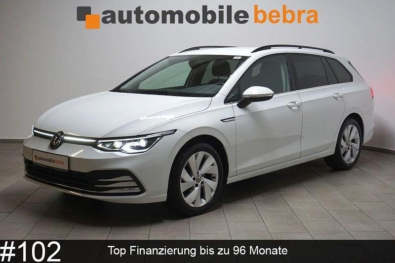 Weiß Gebraucht 2021 VW Golf VIII Style Kombi | 18.490 € (Guter Preis) - Bild 1/4