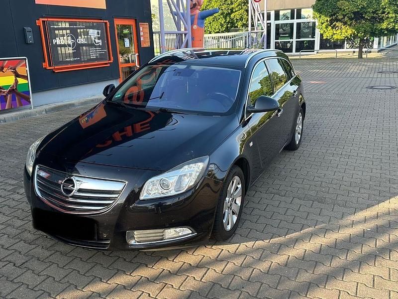 Schwarz Gebraucht 2009 Opel Insignia Kombi | 3.100 € (Fairer Preis) - Bild 1/4