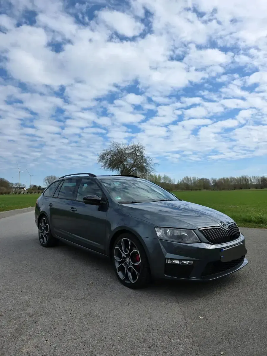 Gebraucht Skoda Octavia RS 184 PS (135 kW) 2017 Grau Kombi