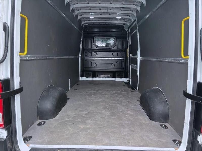 Gebraucht VW Crafter 177 PS (130 kW) 2024 Weiss Van