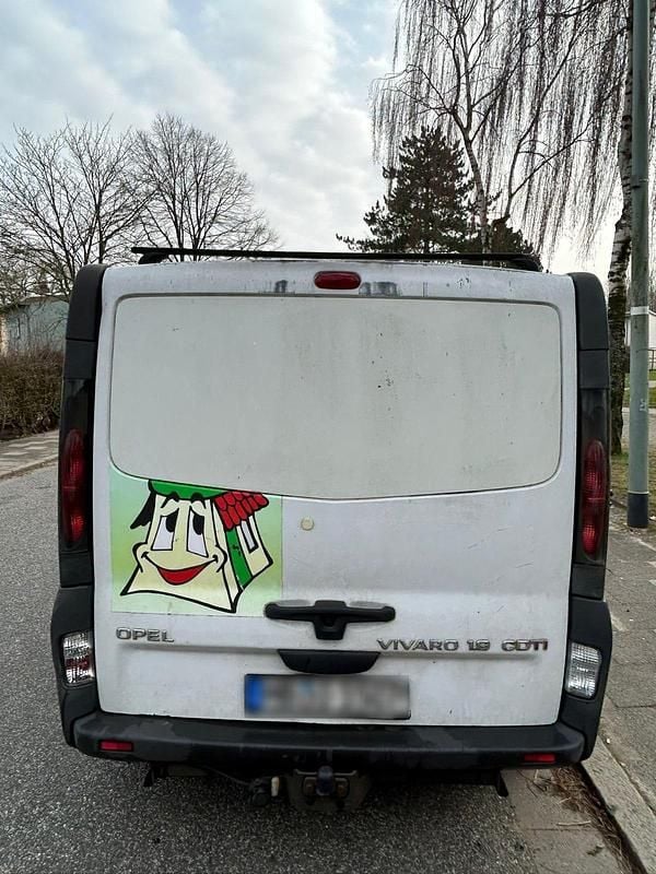 Gebraucht Opel Vivaro 101 PS (74 kW) 2004 Weiß Van / Kleinbus