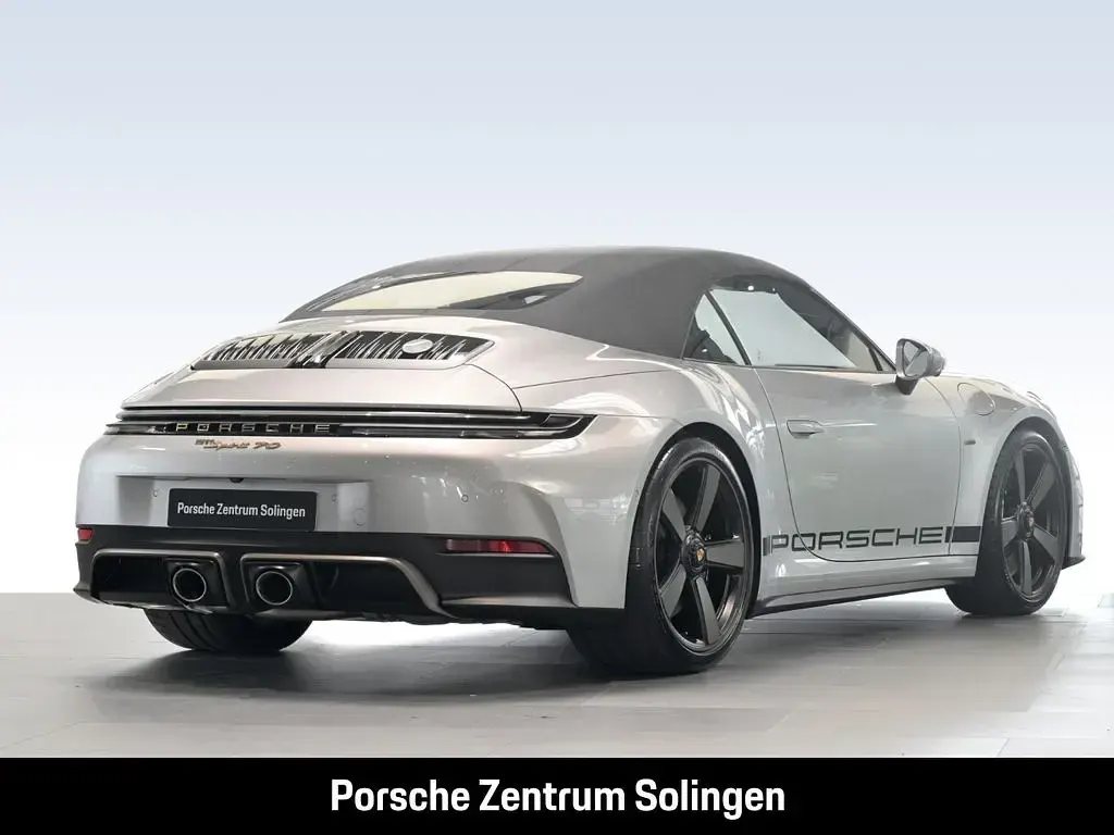 Neu Porsche 992 541 PS (397 kW) 2026 Grau Cabrio