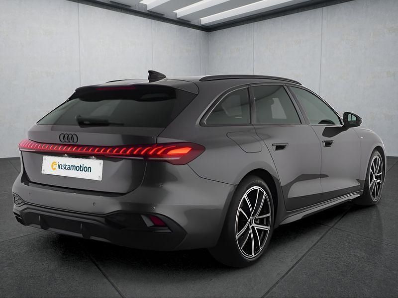 Gebraucht Audi A5 S-Line 204 PS (150 kW) 2025 Grau Kombi