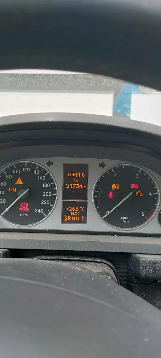Gebraucht Mercedes B200 110 PS (80 kW) 2010 Schwarz Van / Kleinbus