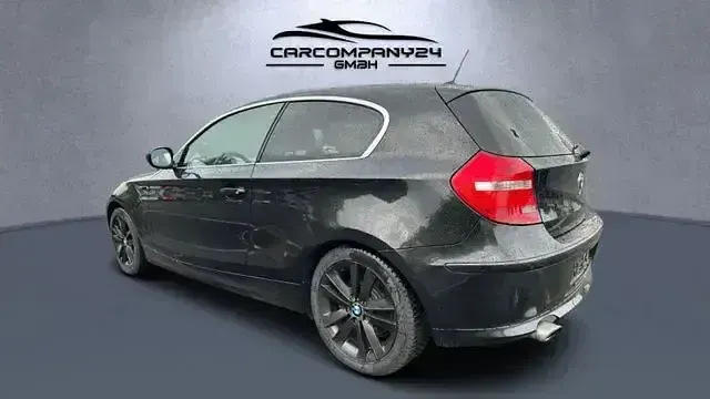 Gebraucht BMW 120 Advantage 177 PS (130 kW) 2010 Schwarz Kleinwagen