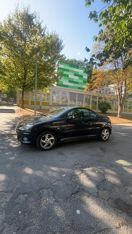 Gebraucht Peugeot 206 CC 110 PS (80 kW) 2004 Schwarz Cabrio