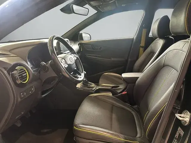 Gebraucht Hyundai Kona Premium 120 PS (88 kW) 2017 Schwarz SUV
