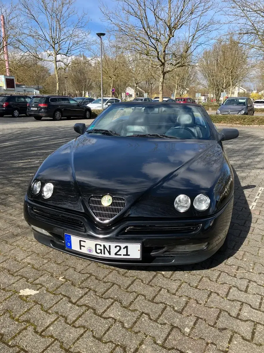 Second-hand Alfa Romeo Spider 150 CP (110 kW) 1997 Cabrio
