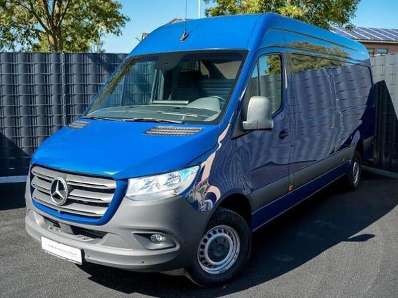 Blau Gebraucht 2022 Mercedes Sprinter Van | 26.999 € (Fairer Preis) - Bild 1/4
