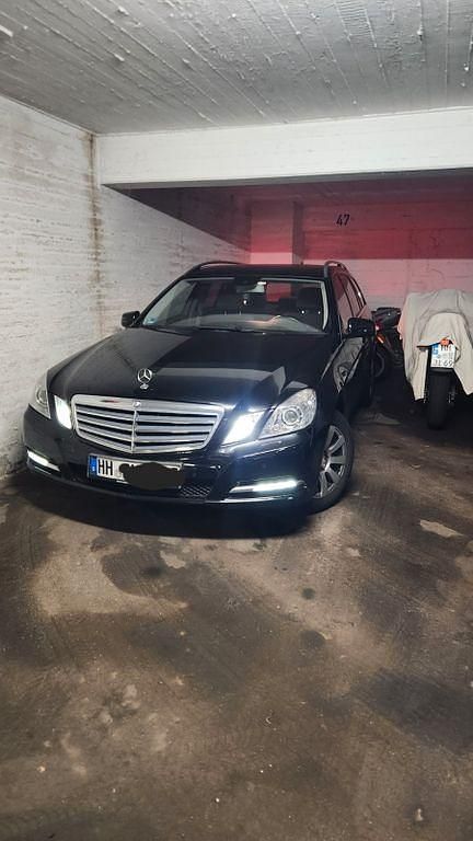 Gebraucht Mercedes E200 136 PS (100 kW) 2012 Schwarz Kombi