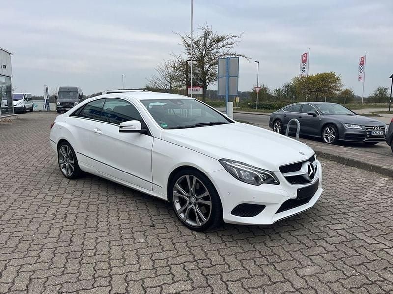 Gebraucht Mercedes E200 Sport 184 PS (135 kW) 2017 Weiß Coupé
