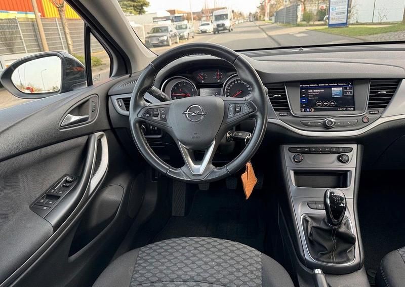 Gebraucht Opel Astra 105 PS (77 kW) 2022 Schwarz Kombi