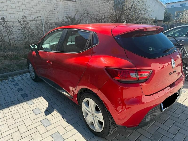 Gebraucht Renault Clio IV Dynamique 73 PS (53 kW) 2015 Rot Limousine
