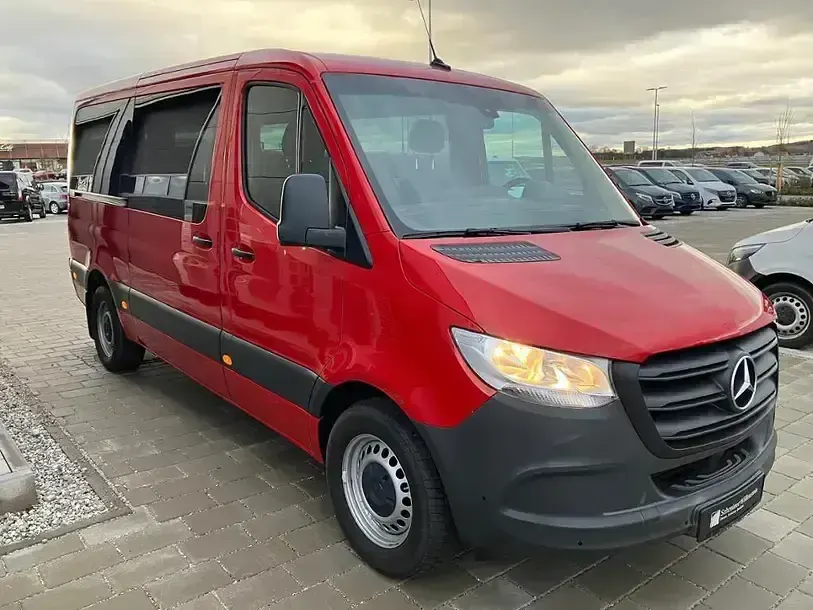 Gebraucht Mercedes Sprinter 170 PS (125 kW) 2022 Rot jupiterrot Van