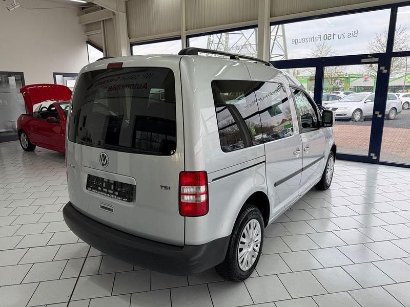Gebraucht VW Caddy Trendline 86 PS (63 kW) 2015 Silber Van / Kleinbus
