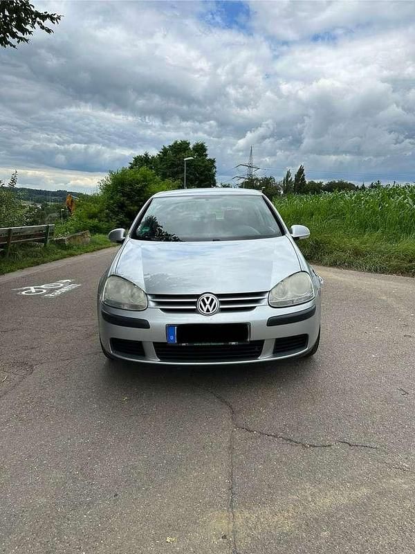 Grau Gebraucht 2004 VW Golf IV Trendline Kleinwagen | 2.199 € (Etwas zu teuer) - Bild 1/4