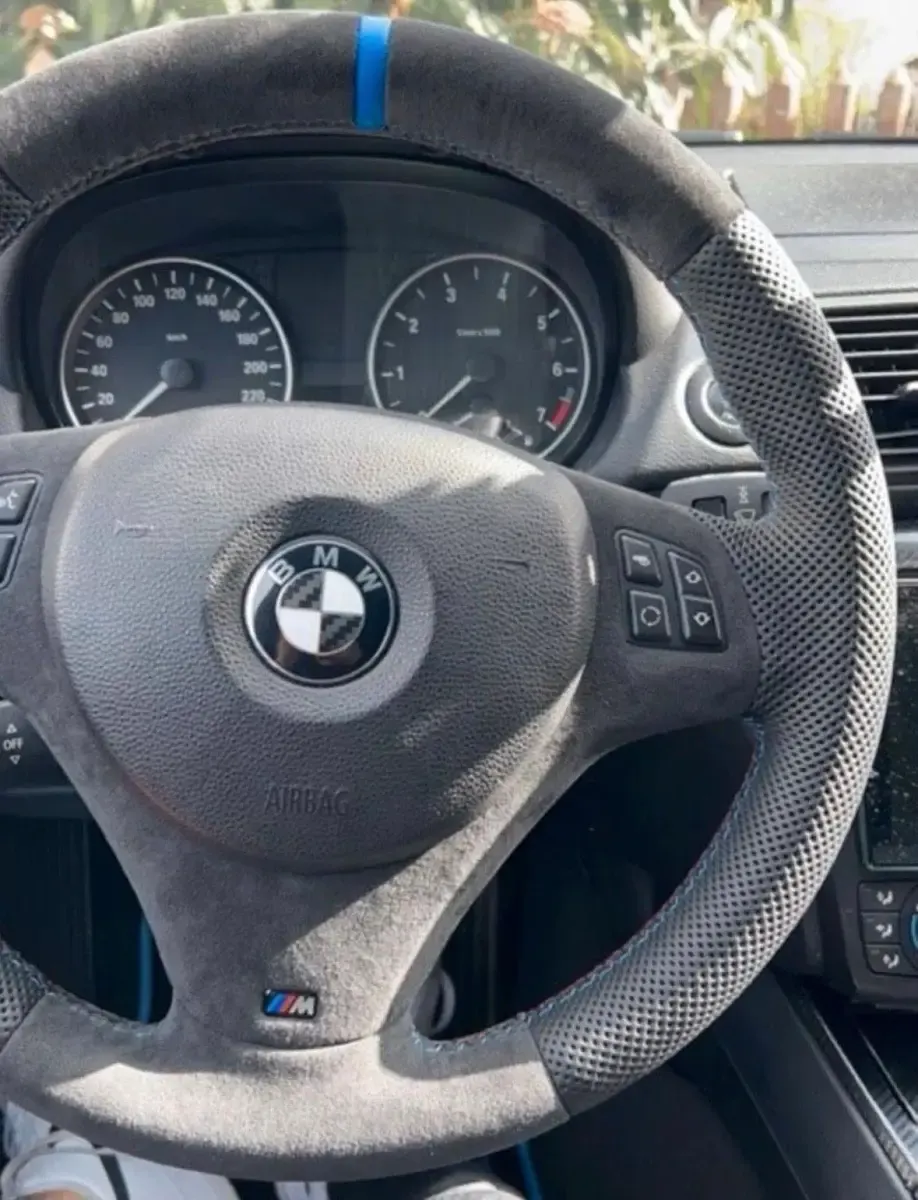 Second-hand BMW 116 122 CP (89 kW) 2007 Albastru Hatchback