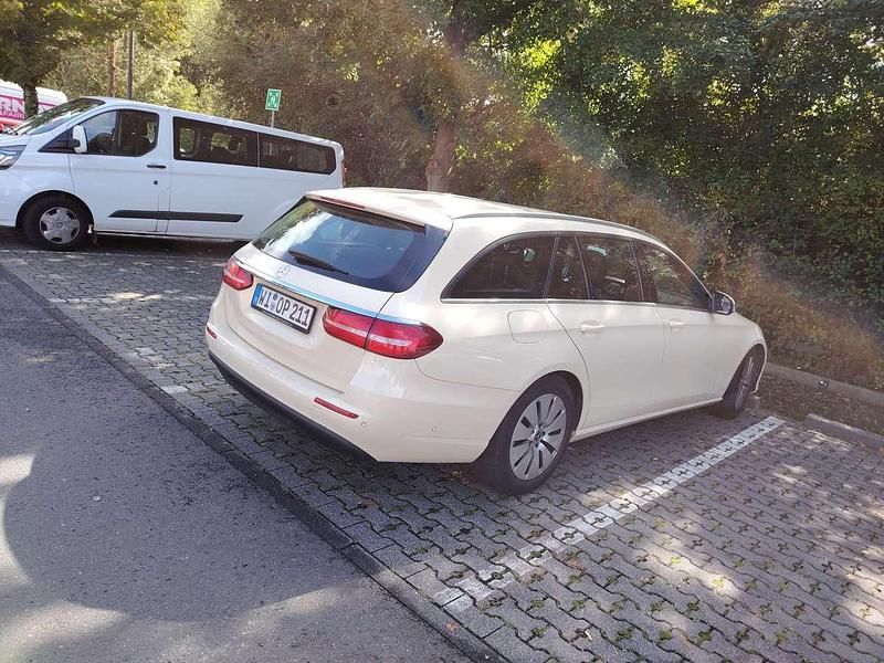 Gebraucht Mercedes E200 160 PS (117 kW) 2019 Kombi