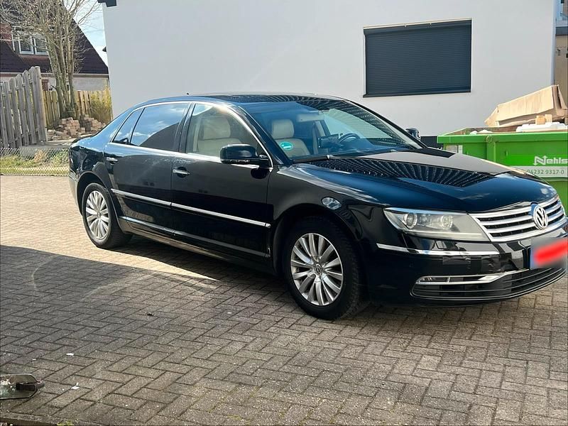 Second-hand VW Phaeton 239 CP (175 kW) 2011 Negru Berlinǎ